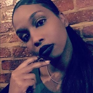 Meet your Posher, Jacqueline